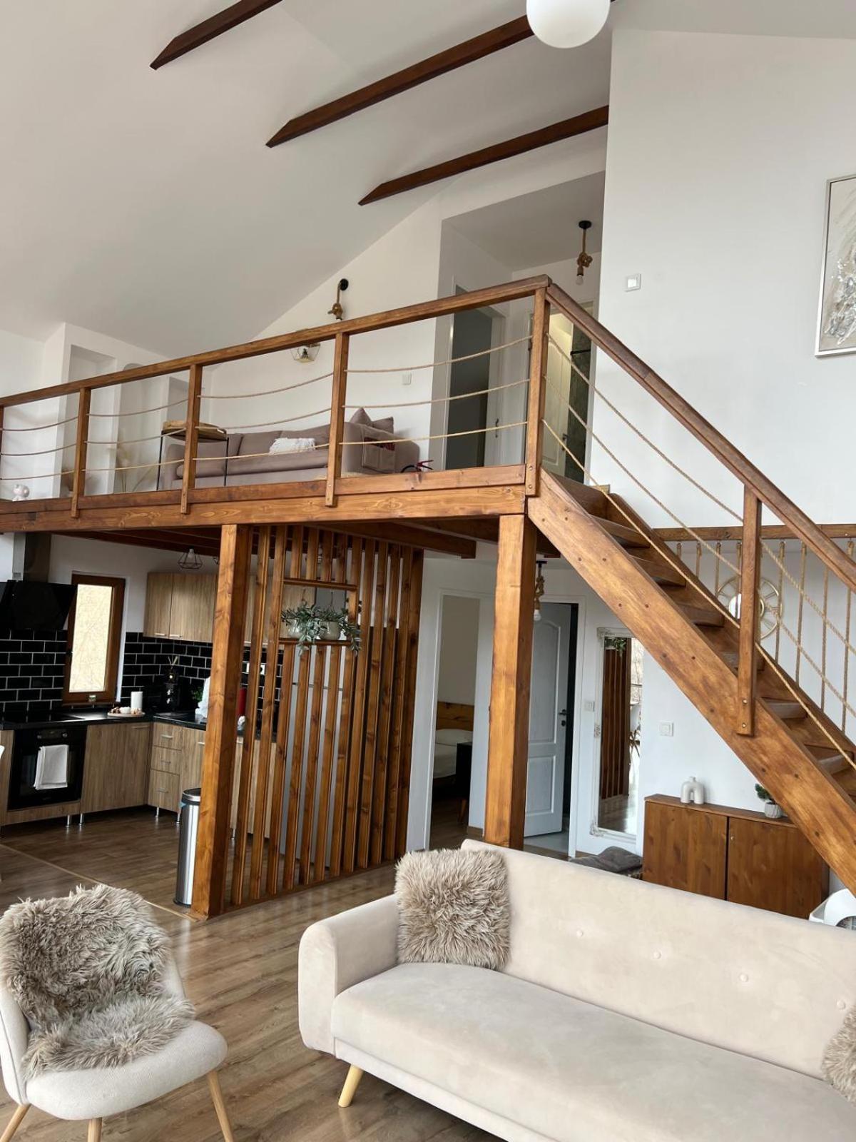 Le Chalet M - Cabana Cu O Panorama De Poveste. Surdesti  외부 사진