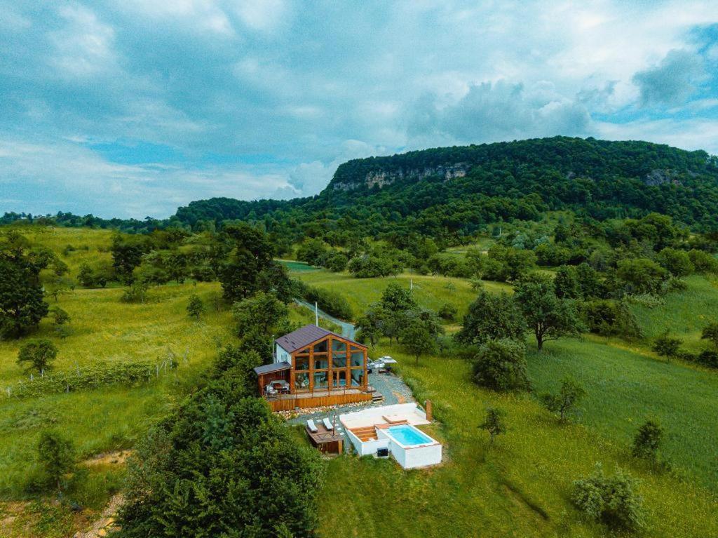 Le Chalet M - Cabana Cu O Panorama De Poveste. Surdesti  외부 사진