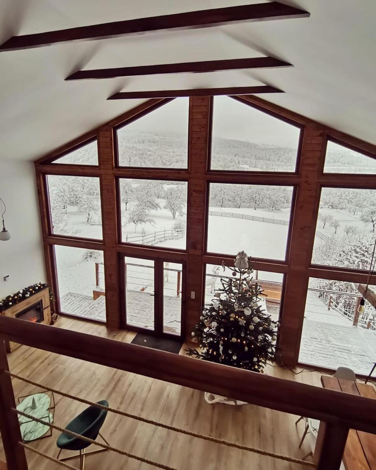 Le Chalet M - Cabana Cu O Panorama De Poveste. Surdesti  외부 사진