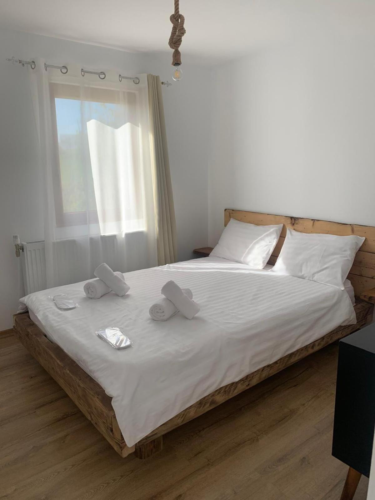 Le Chalet M - Cabana Cu O Panorama De Poveste. Surdesti  외부 사진