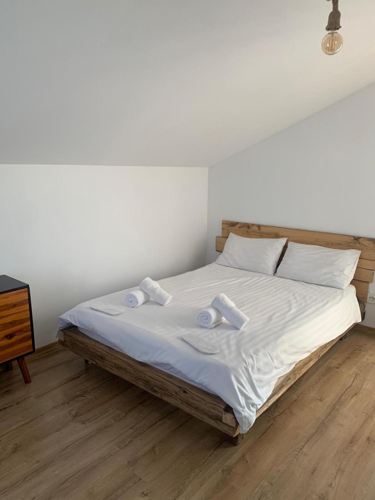 Le Chalet M - Cabana Cu O Panorama De Poveste. Surdesti  외부 사진