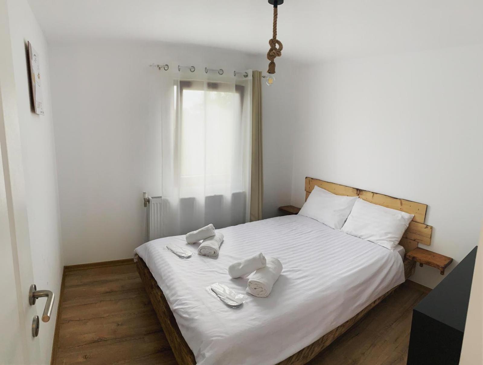 Le Chalet M - Cabana Cu O Panorama De Poveste. Surdesti  외부 사진